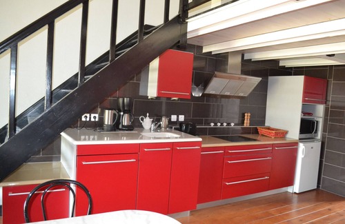 Prisse-la-Charriere Cottage | GITE AVEC PISCINE COUVERTE ET CHAUFFEE (3 ETOILES)