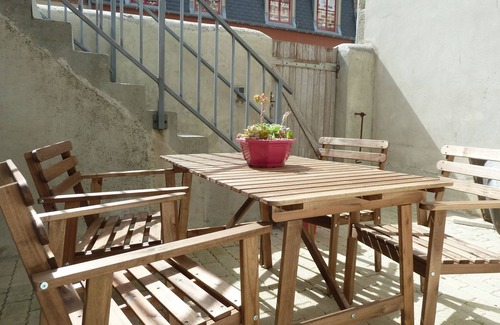 Saint-Vaast-la-Hougue Appartement | Gîte avec terrasse, abritée du vent, sans vis à vis, à 200m d'une belle plage..