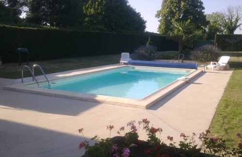 Savigne Cottage | Gite avec piscine privée à savigné