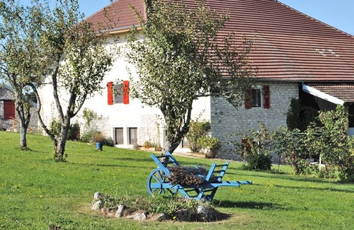 Molain Maison | Gite avec spa, grande maison de 12 couchages hiver/été