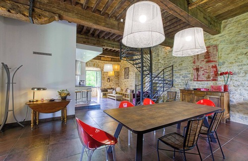 Sainte-Croix Maison | Gite with swimming pool le Bervic
