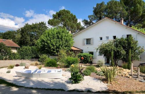 Saint-Morillon Maison | Gites d'Ici et d'Ailleurs 1 & 2 -famille ou groupe- Dépendances dans propriété proche Bordeaux et Bassin Arcachon