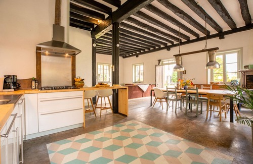Coussac-Bonneval Maison | Groupe de maison de vacances dans une ancienne manufacture de porcelaine du XVIIe siècle pour 12 + 2 bébés