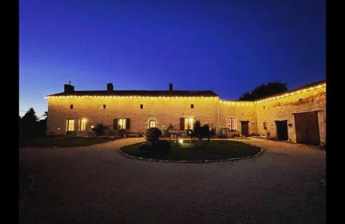 Vanzay Maison | Gites de Vanzay