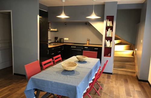 Labastide-d'Anjou Maison | Gites La Chouette Bleue, 25 pers, piscine privée chauff., 9 ch., boulodrome, spa