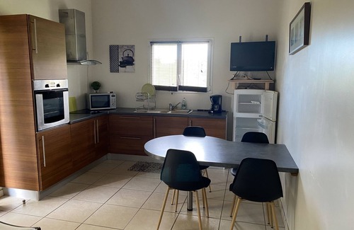 Latrape Appartement | Gites Ushuaia avec piscine extérieur