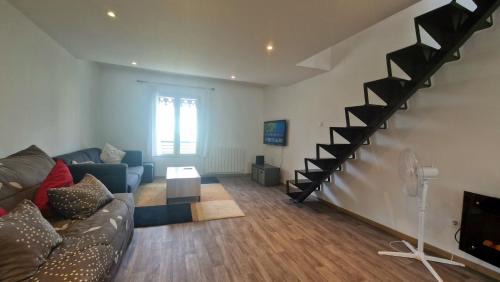 Plaine Centre Ville Appartement | Givors Centre Duplex meublé
