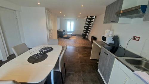 Plaine Centre Ville Appartement | Givors Centre Duplex meublé