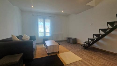 Plaine Centre Ville Appartement | Givors Centre Duplex meublé