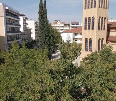Larissa Appartement | Gk Suites-Constantin view , auto check-in 24h