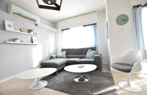 Nicosia Appartement | Glabur Stays - The Cozy 2 BDR - Nicosia City, Free Parking & Wifi, Welcomes You!