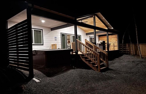 Ashford Maison | Glacier Run, Hot Tub, Sauna,Movie Theater, WiFi, EV