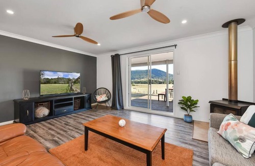 Millfield Maison | Gladstone Park