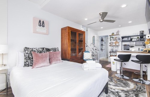 Imperial Beach Maison | Glam Dragon B, 5-10 Min Walk To Imperial Beach!