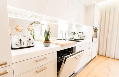 Nove Mesto Appartement | Glamour Excellent F 4 chambres, 4 salles de bains, balcon (Prague Old Town)