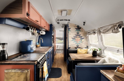 New Market Maison | Glamping adventure at the base of the Blue Ridge. Pet friendly, close to it all.