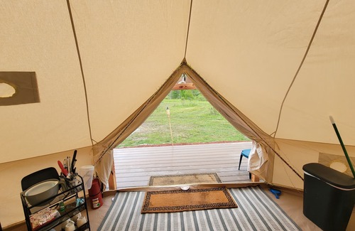 Mount Vision Location De VR | Glamping at Coyote Hollow Park Family site now with soaking tubs*!
