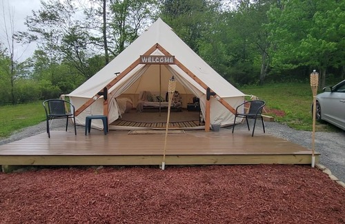 Mount Vision Location De VR | Glamping at Coyote Hollow Park Family site now with soaking tubs*!