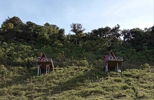 Canton Desamparados Chalet De Ski | Glamping de Montaña y Mirador Brisas del Norte