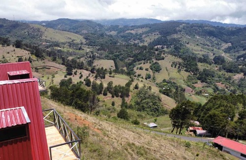 Canton Desamparados Chalet De Ski | Glamping de Montaña y Mirador Brisas del Norte