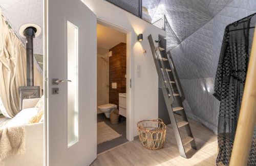 Smichov Autre | Glamping Escape Prague with Hot Tub and Vysehrad Castle View