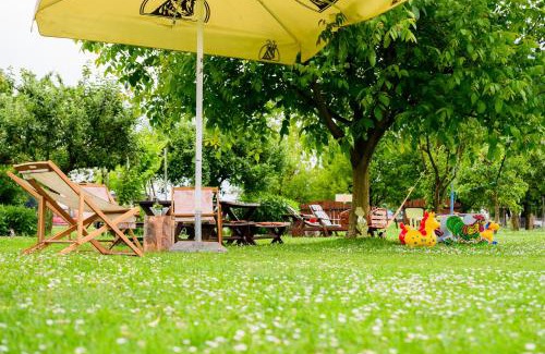 Praprotna Polica Autre | GLAMPING HOUSE RANČ LUŽE