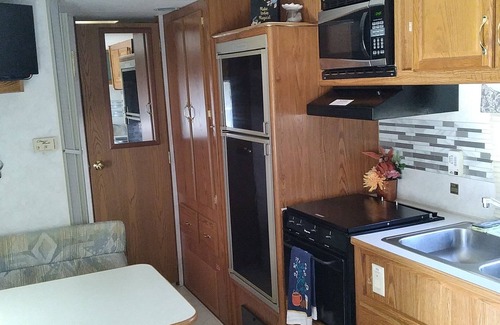 Bartow Maison | Glamping in beautiful Bartow central FL