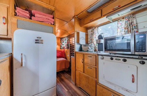 Spicewood Maison | Glamping in Spicewood TX Hill Country~ The Spartan at Green Acres