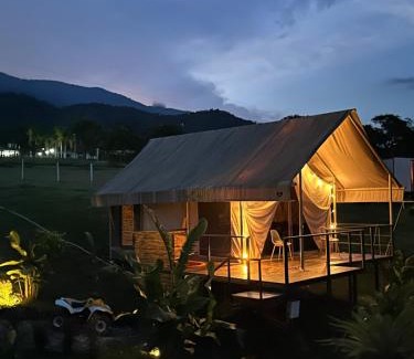 Darien Autre | Glamping Las Rocas