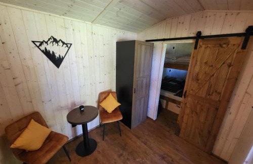 Kasperske Hory Station Balnéaire | Glamping maringotka Free country Vogelsang