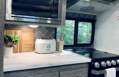 Fortson Maison | Glamping on Lake Harding!