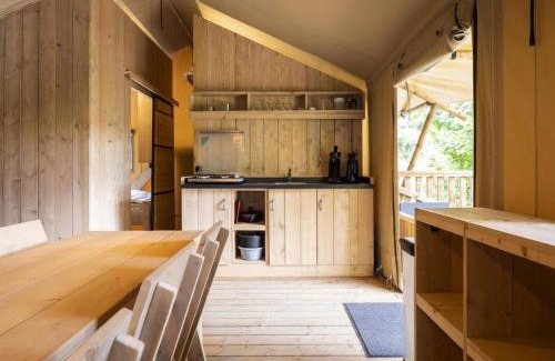 Signy-lAbbaye Appartement | Glamping Tent in the Ardennes