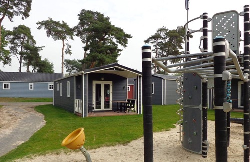 Reutum Maison | Glamping tent with sanitary facilities at a holiday park in the heart of Twente