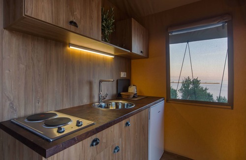 Veli Losinj Maison | Glamping Tents and Mobile Homes Trasorka - Campsite