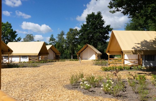 Mol Maison | Glampingtent Kiezel Lodge 4 by Interhome