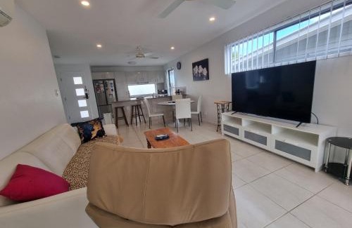 Beerwah Maison | Glass House Mountains Retreat