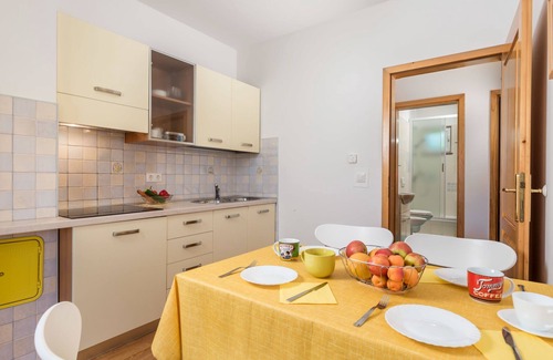 Milohnici Appartement | Glavotok by Interhome