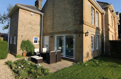 Crewkerne Maison | Glebe Cottage fait partie de Manse Manor Hall, qui était officiellement le Vicariat