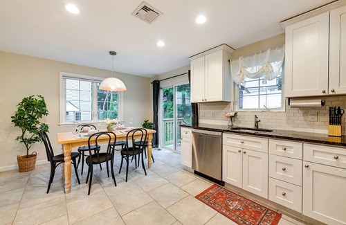 Glen Cove Appartement | Glen Cove Vacation Rental < 1 Mi to Downtown!