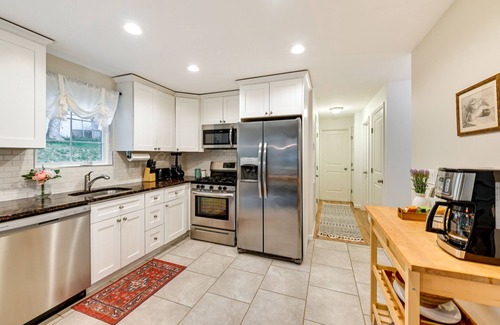 Glen Cove Appartement | Glen Cove Vacation Rental < 1 Mi to Downtown!
