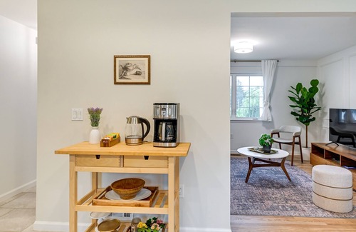 Glen Cove Appartement | Glen Cove Vacation Rental < 1 Mi to Downtown!