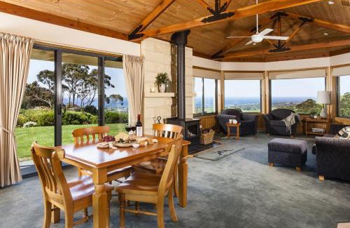 Apollo Bay Villa | Glenoe Cottages
