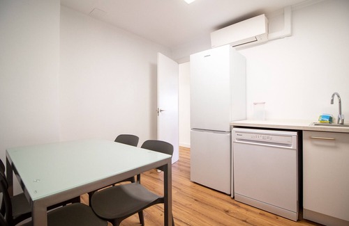 Port de Sagunt Appartement | Global Properties: Centrally located 4-bedroom property