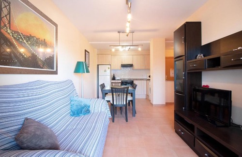 Playa de Almarda Appartement | Global Properties, Apartamento en Marjal de Corinto con Piscina