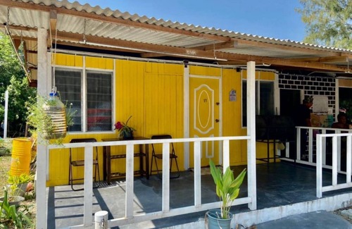 Tanjung Kling Chalet De Ski | Global Star Chalet