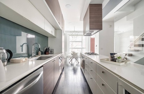 Little Italy Maison | GLOBALSTAY. Exclusive 3BR Townhouse. HOT TUB. Downtown Toronto