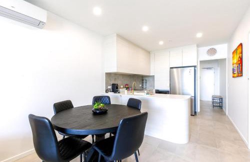 Batemans Bay Appartement | Glorious 2-Bed with Waterside Balcony Views