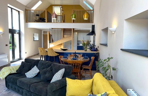 Haverfordwest Maison | Gloriously rural, Y Felin is a fantastic luxury barn conversion in Pembrokeshire