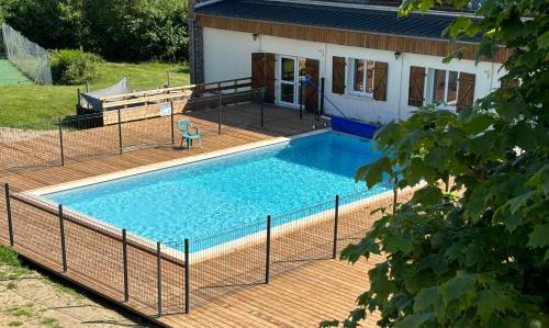 Meymac Cabine | Glynns at Club Correze