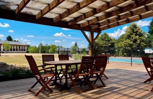 Meymac Cabine | Glynns at Club Correze